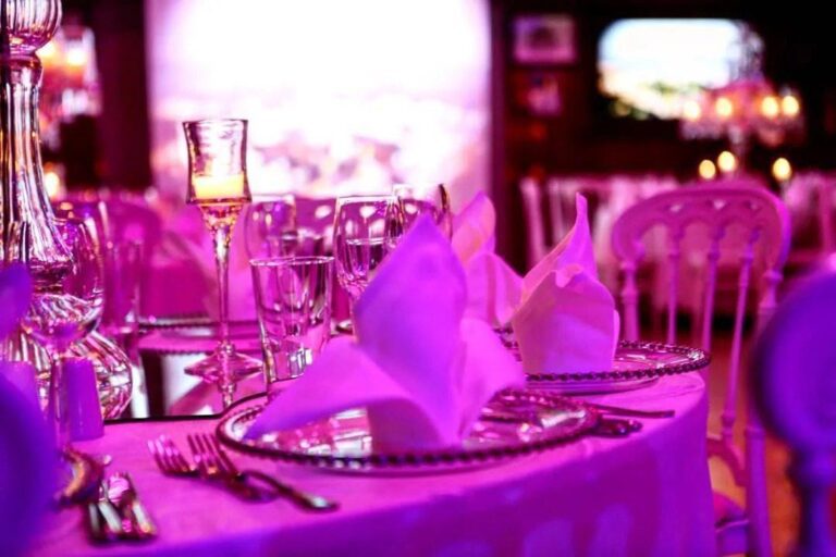 gala dinner table décor