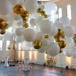 How a Balloon Decoration Service Can Wow Your Guests!
